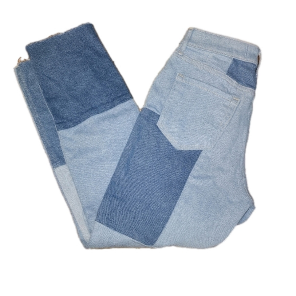 HOLLISTER Ultra High Rise Patchwork Denim​ - Picture 2 of 9